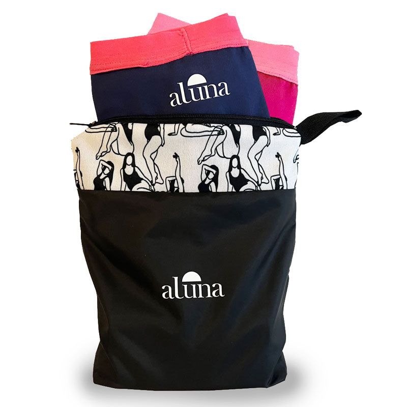 Estuche impermeable mujeres con dos calzones adentro